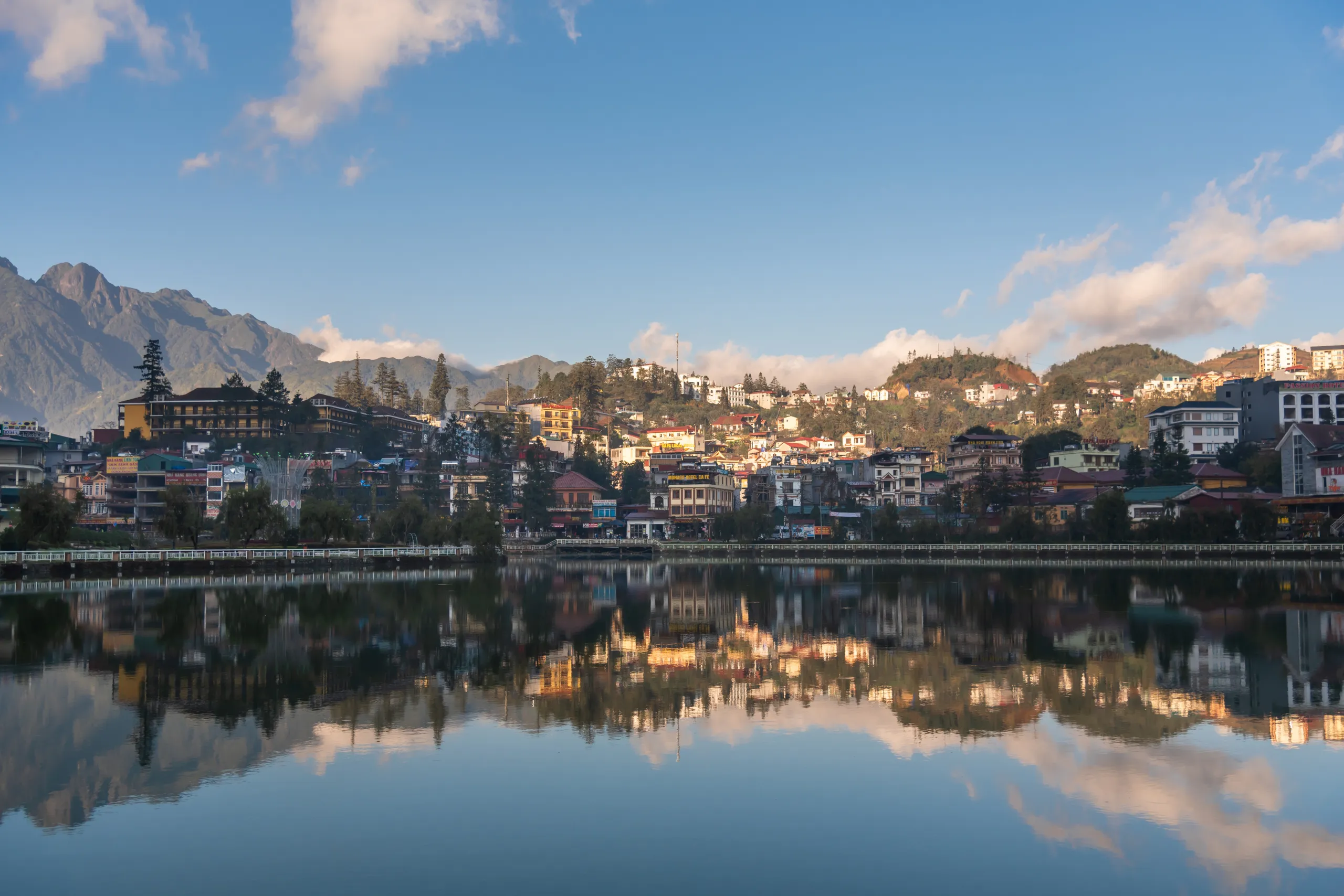 Sapa’s breathtaking landscape with layers of fog and peaks